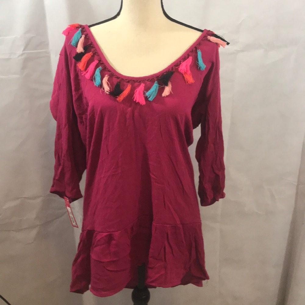 Xhileration women’s blouse  open back NWT Large